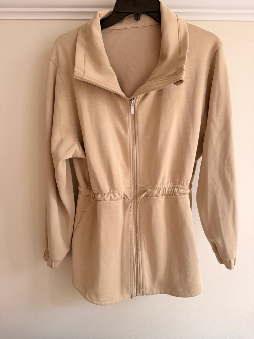 Lululemon Softstreme Cinch-Waist Jacket Sz 6 - Picture 4 of 12